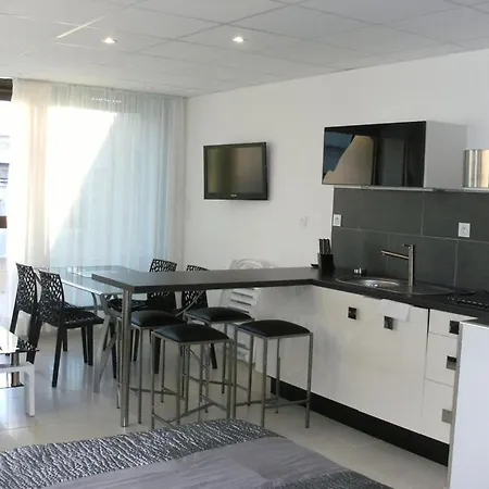 Chrome - Heliopolis D 80 - Luxe -by Agn - 2 Personnes Agde