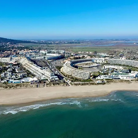 Chrome - Héliopolis D 80 - Luxe - 2 Personnes Appartement Agde