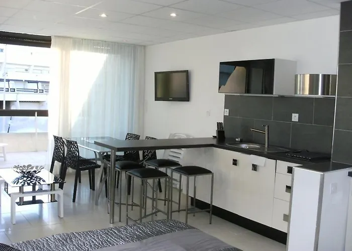 Studio Chrome - Heliopolis D 80 - Luxe -By Agn - 2 Personnes 아그