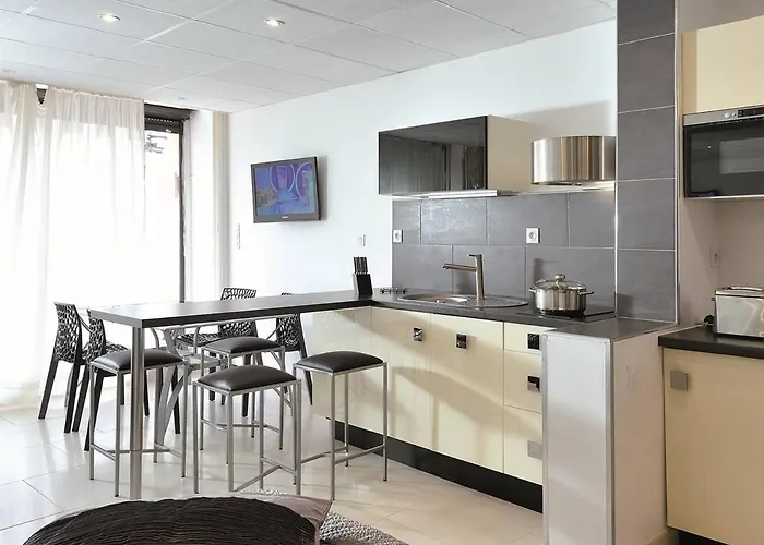 Studio Chrome - Heliopolis D 80 - Luxe -By Agn - 2 Personnes * 아그